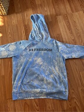 Under Armour Blue Tie-Dye 'FREEDOM' Pullover Hoodie